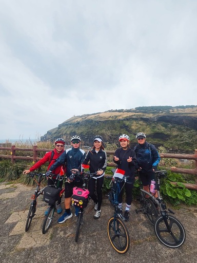 Tour de Care community
